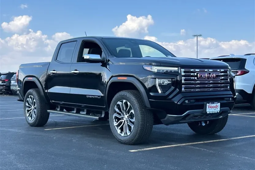2026 Gmc Canyon Denali photo 1