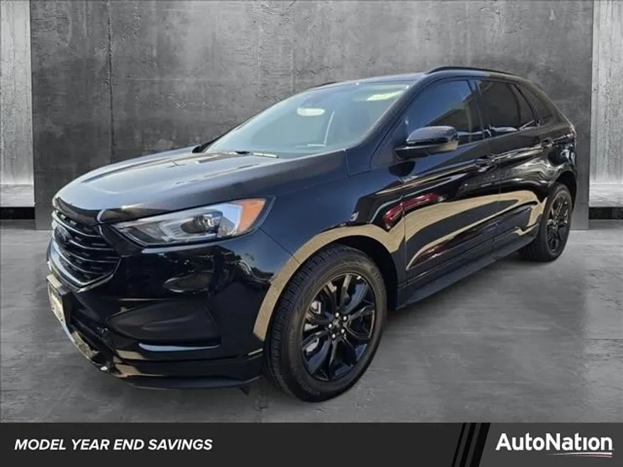2024 Ford Edge SE photo 1