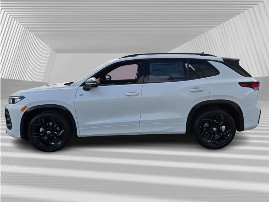 2025 Volkswagen Tiguan SE R-Line Black photo 1