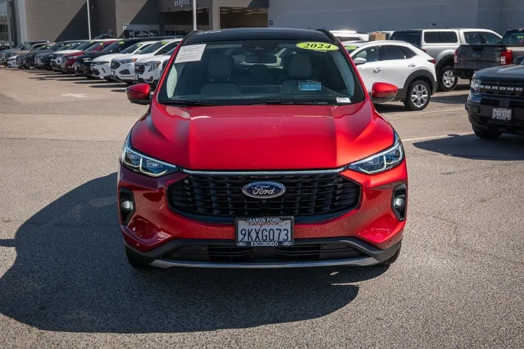 2024 Ford Escape Platinum photo 1