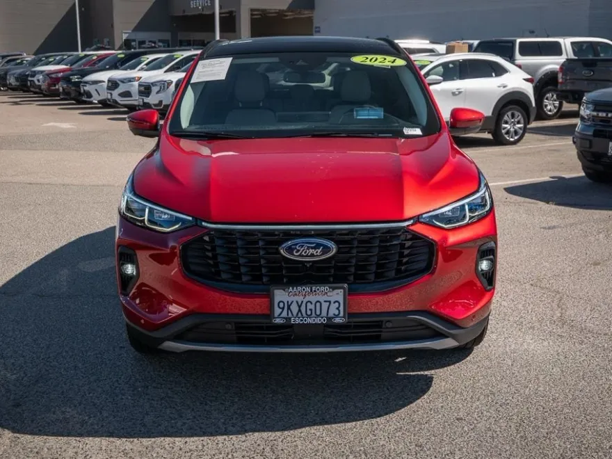 2024 Ford Escape Platinum photo 1