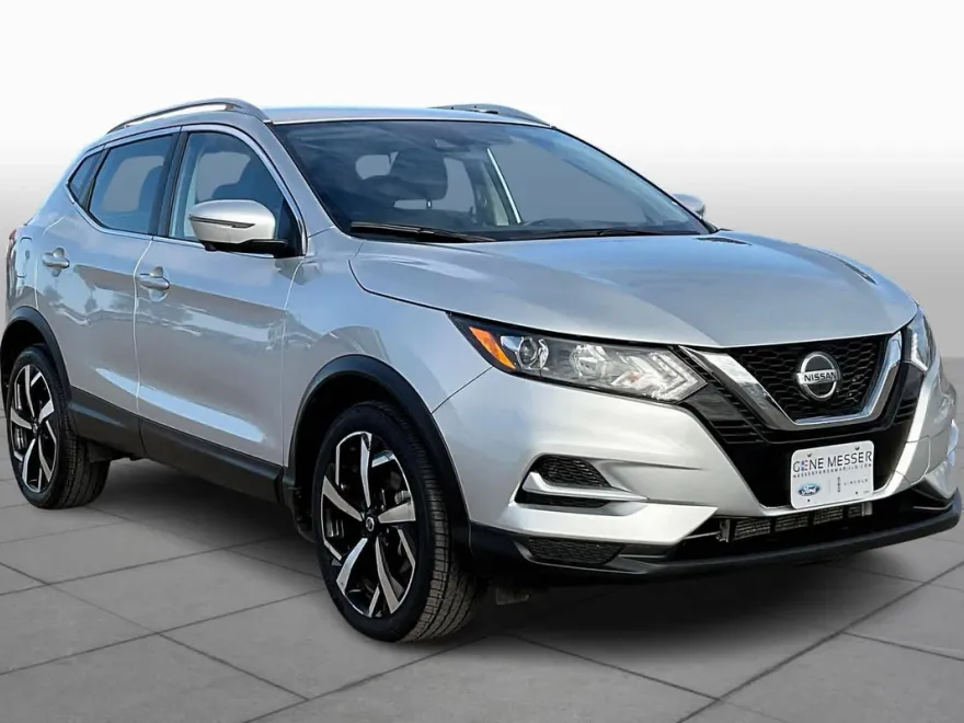 2022 Nissan Rogue Sport SL photo 1