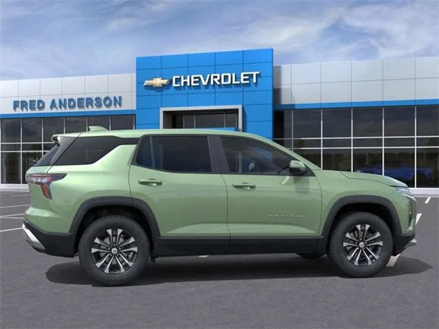 2026 Chevrolet Equinox LT photo 1