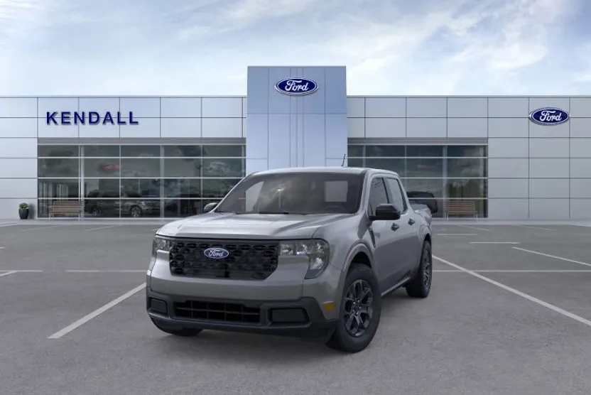 2025 Ford Maverick XLT photo 1