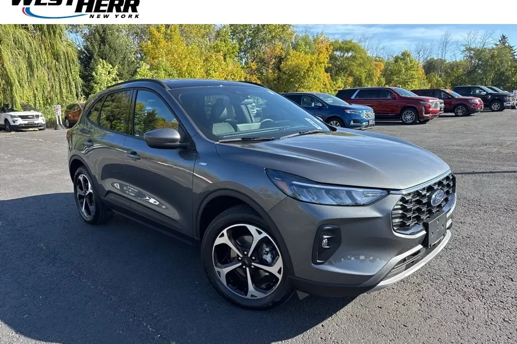 2025 Ford Escape ST-Line Select photo 1