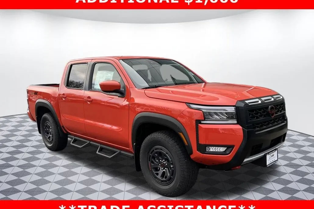 2025 Nissan Frontier PRO-4X photo 1