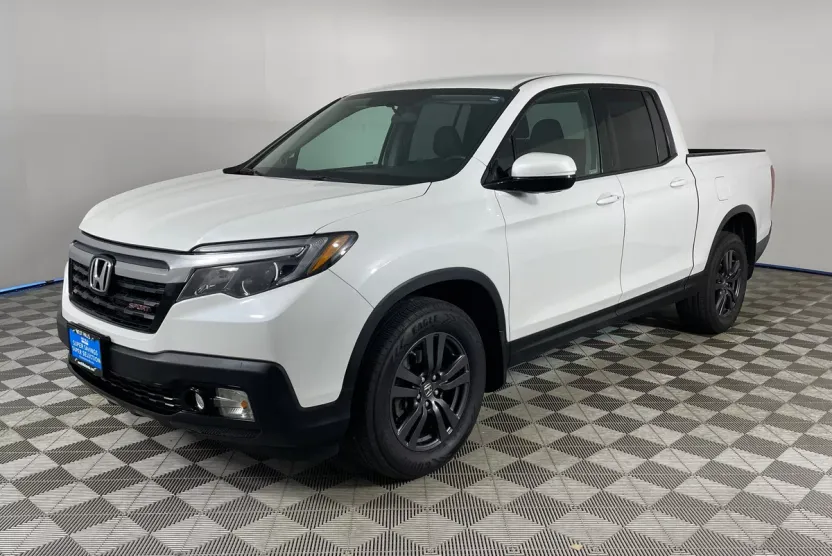 2019 Honda Ridgeline Sport photo 1