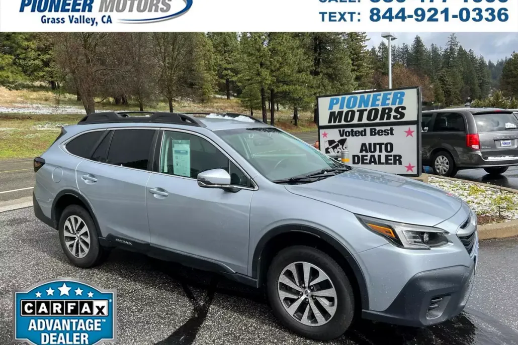 2021 Subaru Outback Premium photo 1