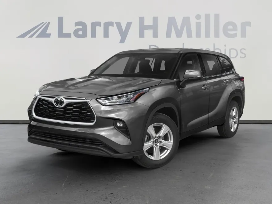 2021 Toyota Highlander LE photo 1