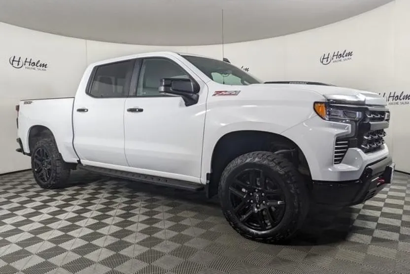 2024 Chevrolet Silverado 1500 LT Trail Boss photo 1