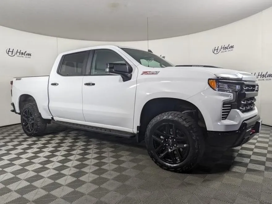 2024 Chevrolet Silverado 1500 LT Trail Boss photo 1
