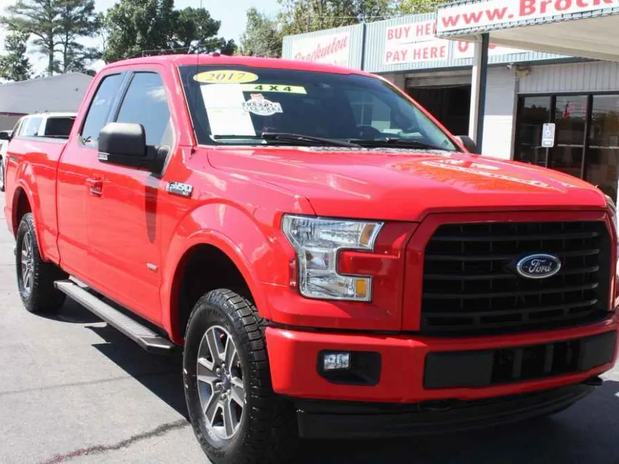 2017 Ford F-150 XLT photo 1