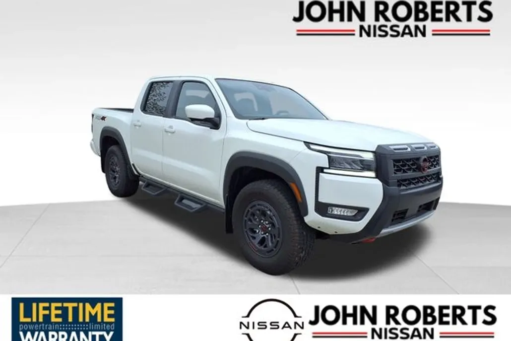 2025 Nissan Frontier PRO-4X photo 1