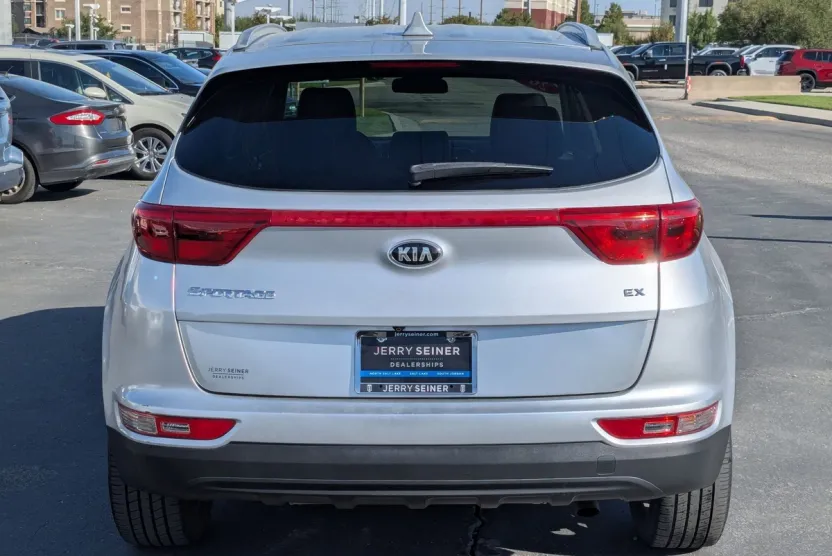 2018 Kia Sportage EX photo 1