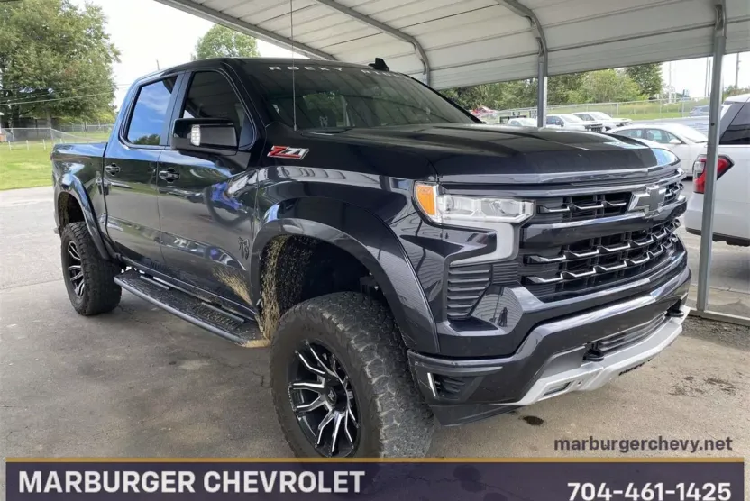 2023 Chevrolet Silverado RST photo 1