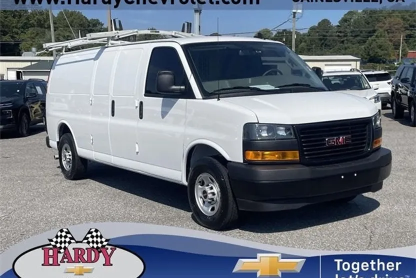 2024 Gmc Savana Cargo 2500 photo 1