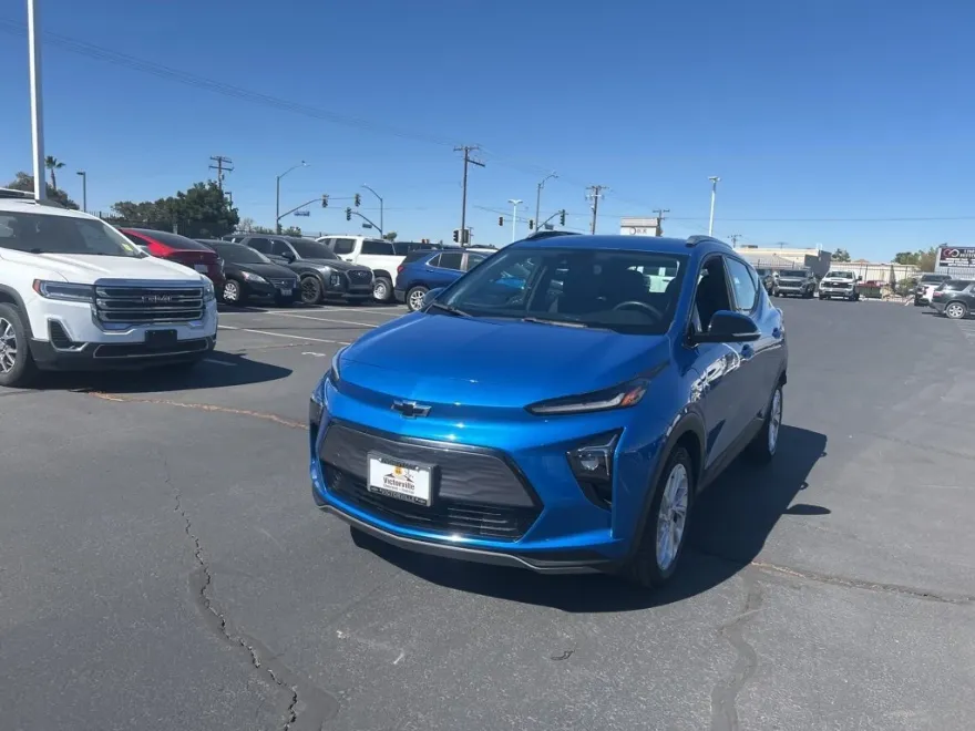 2022 Chevrolet Bolt EUV photo 1
