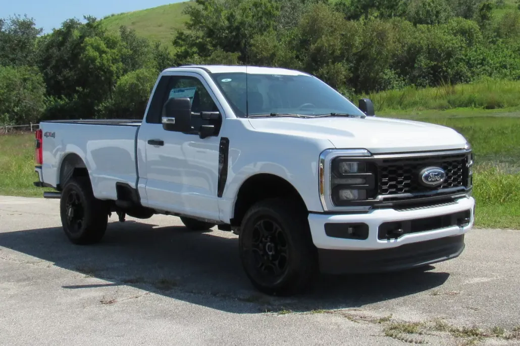 2025 Ford F-350 photo 1