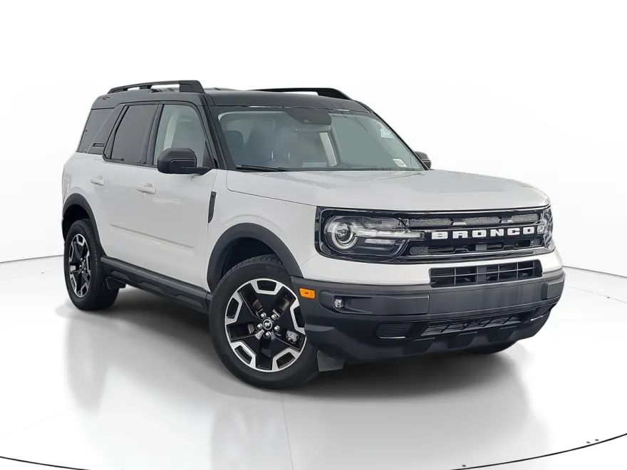 2021 Ford Bronco Sport Outer Banks photo 1