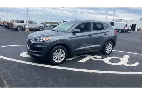 2021 Hyundai Tucson SE photo 3