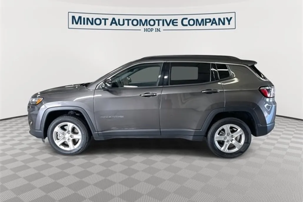 2024 Jeep Compass North Edition Latitude photo 1
