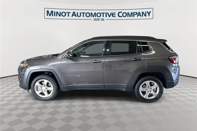 2024 Jeep Compass North Edition Latitude photo 1