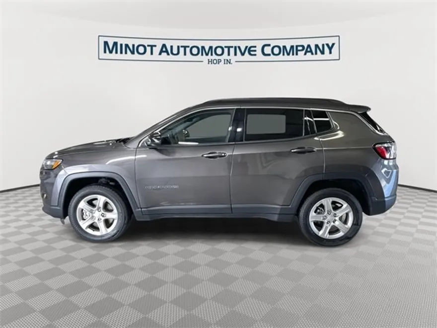 2024 Jeep Compass North Edition Latitude photo 1