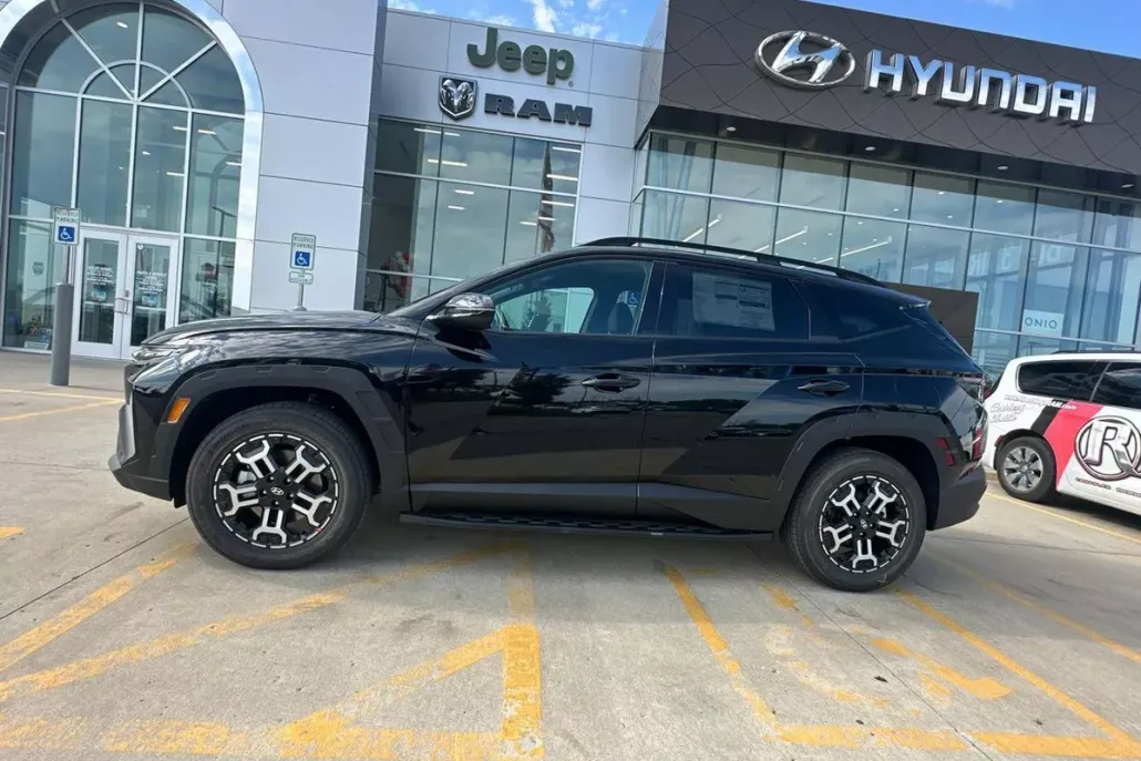 2025 Hyundai Tucson XRT photo 1
