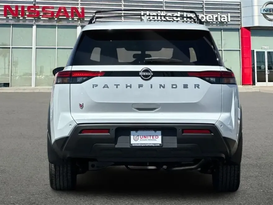 2025 Nissan Pathfinder SV photo 1
