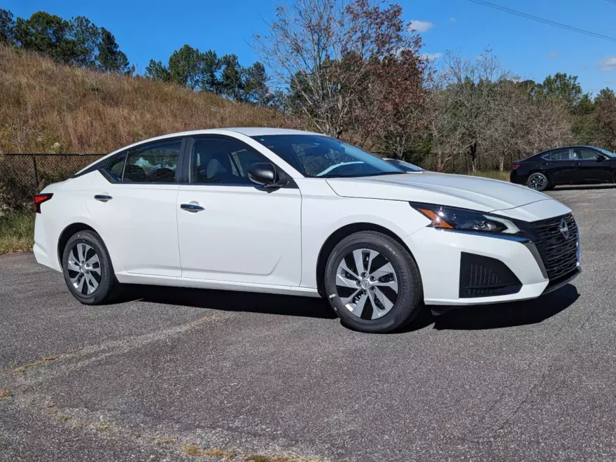 2025 Nissan Altima 2.5 S photo 1