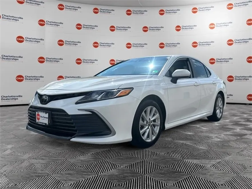 2023 Toyota Camry XSE V6 photo 1