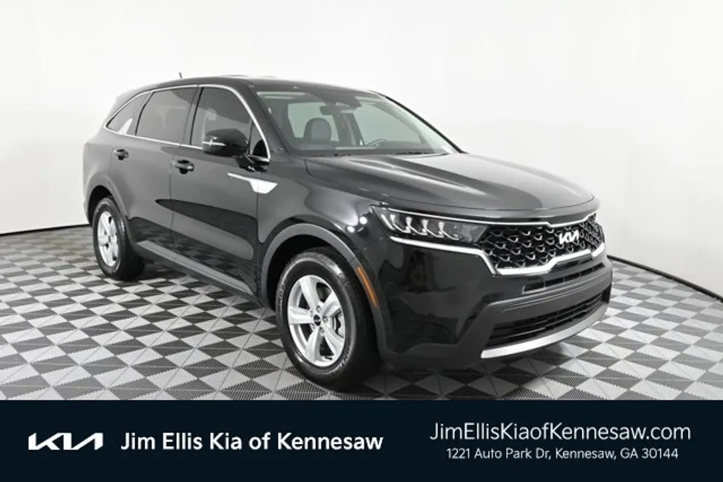 2023 Kia Sorento LX photo 1