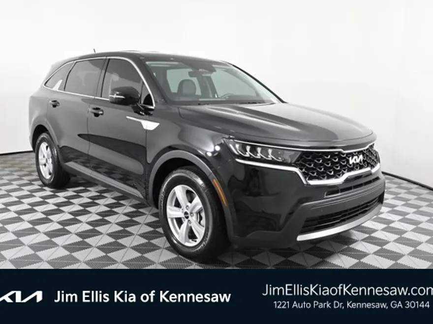 2023 Kia Sorento LX photo 1
