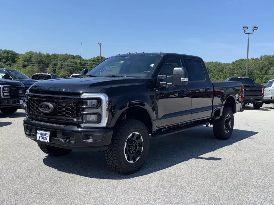 2025 Ford F-350 XLT photo 1