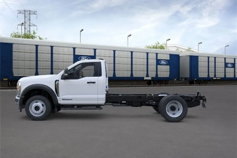 2026 Ford F-450 photo 1