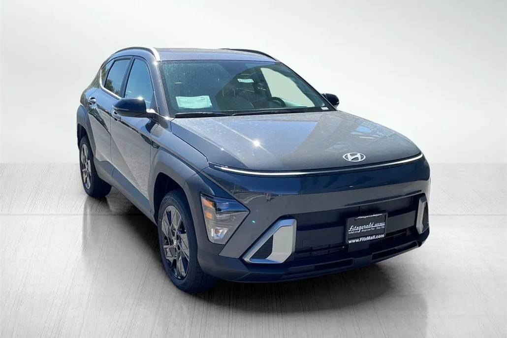 2026 Hyundai Kona SEL photo 1
