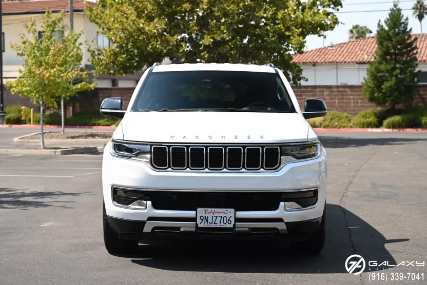 2024 Jeep Wagoneer Series III photo 1