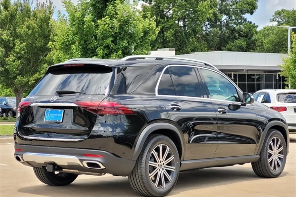 2025 Mercedes Benz GLE 450 4MATIC photo 1