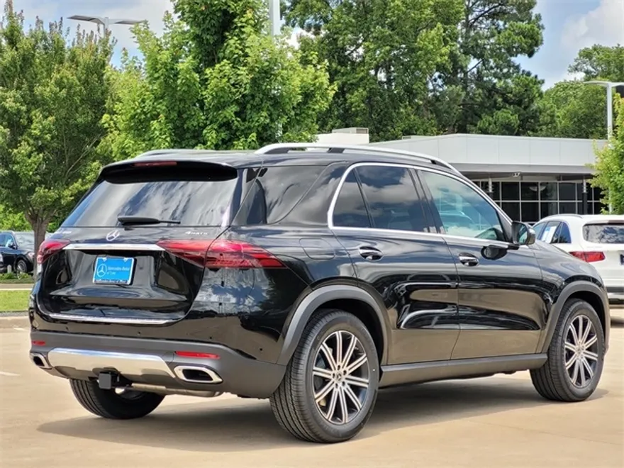 2025 Mercedes Benz GLE 450 4MATIC photo 1