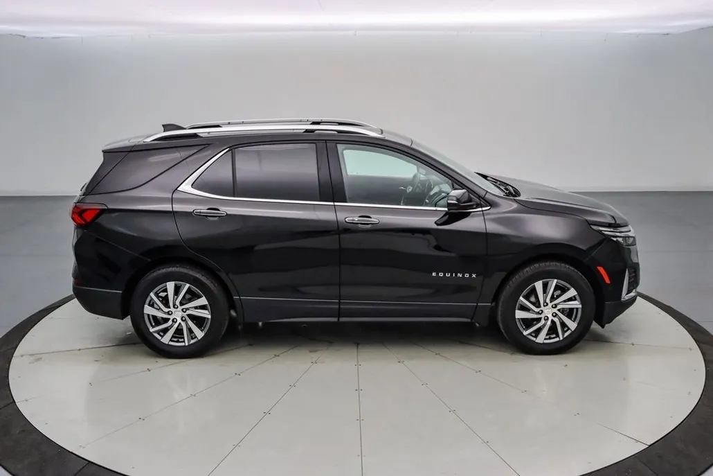 2022 Chevrolet Equinox Premier photo 1