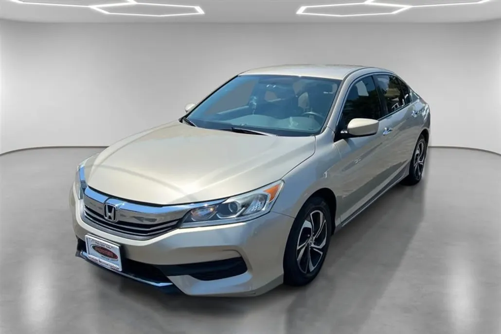 2017 Honda Accord LX photo 1