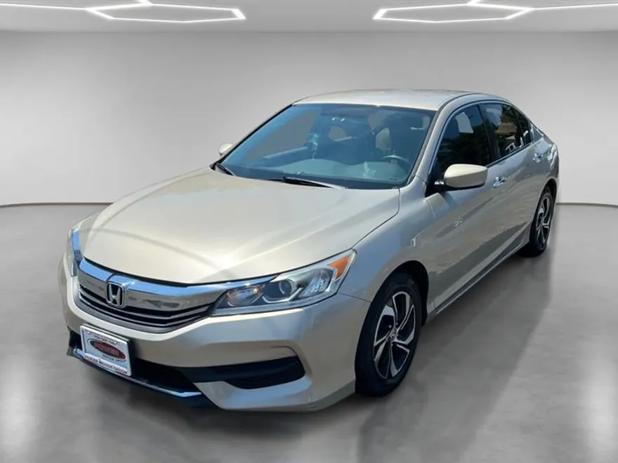 2017 Honda Accord LX photo 1