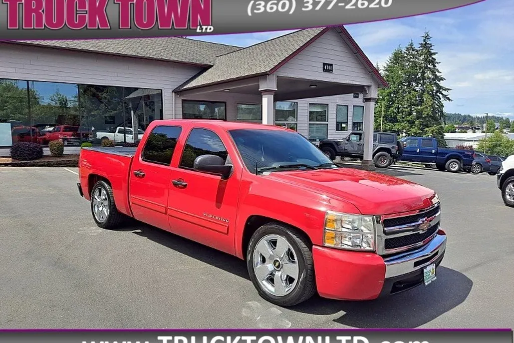 2010 Chevrolet Silverado LS photo 1