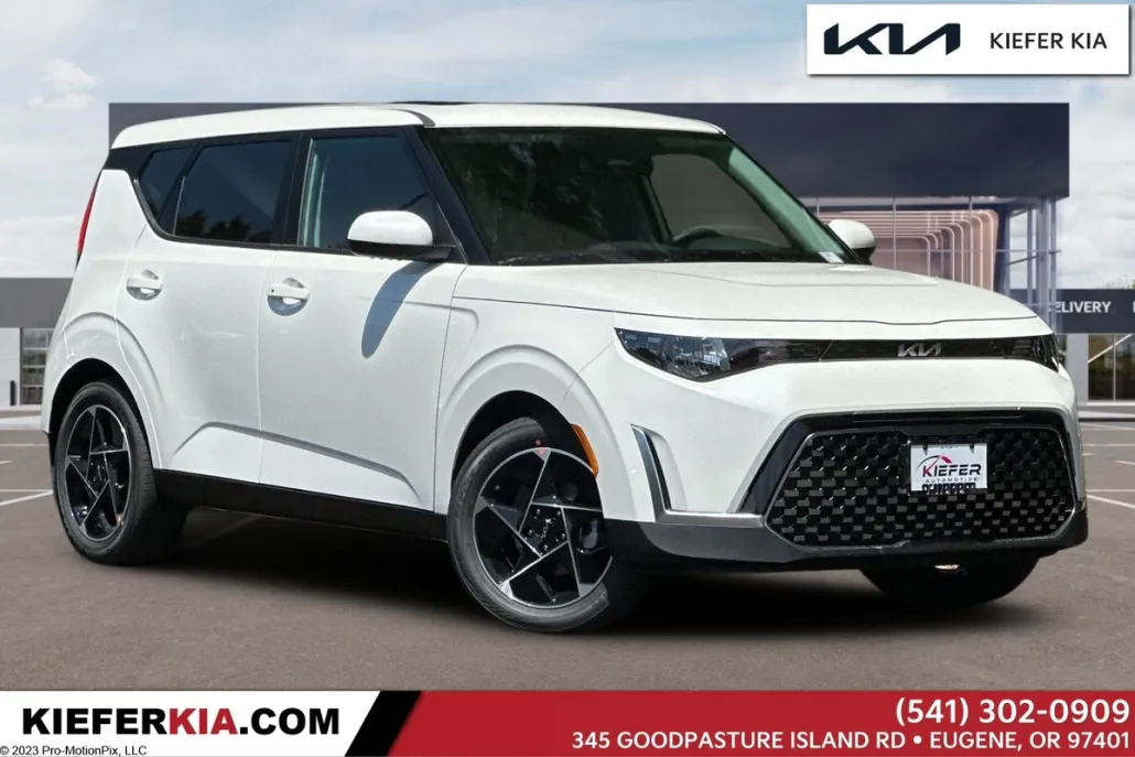 2025 Kia Soul EX photo 1