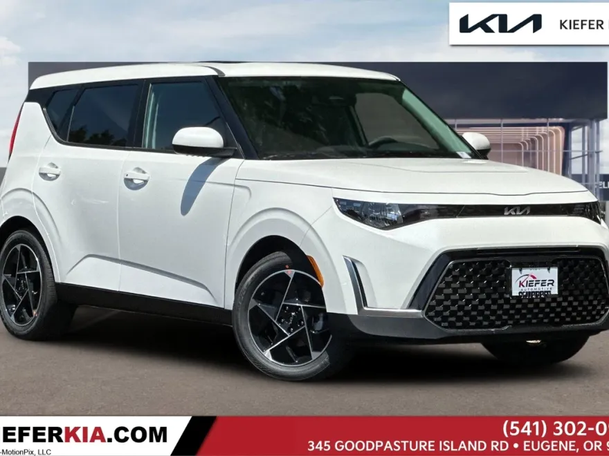 2025 Kia Soul EX photo 1