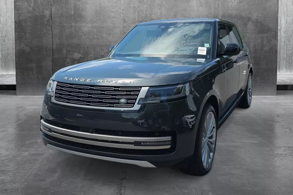 2025 Land Rover Range Rover SE photo 1