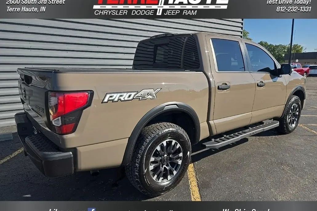 2021 Nissan Titan PRO-4X photo 1