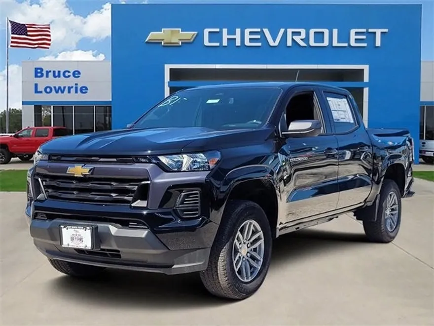2026 Chevrolet Colorado LT photo 1