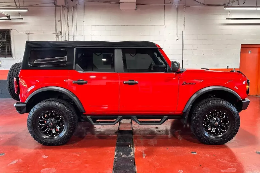 2022 Ford Bronco Big Bend photo 1