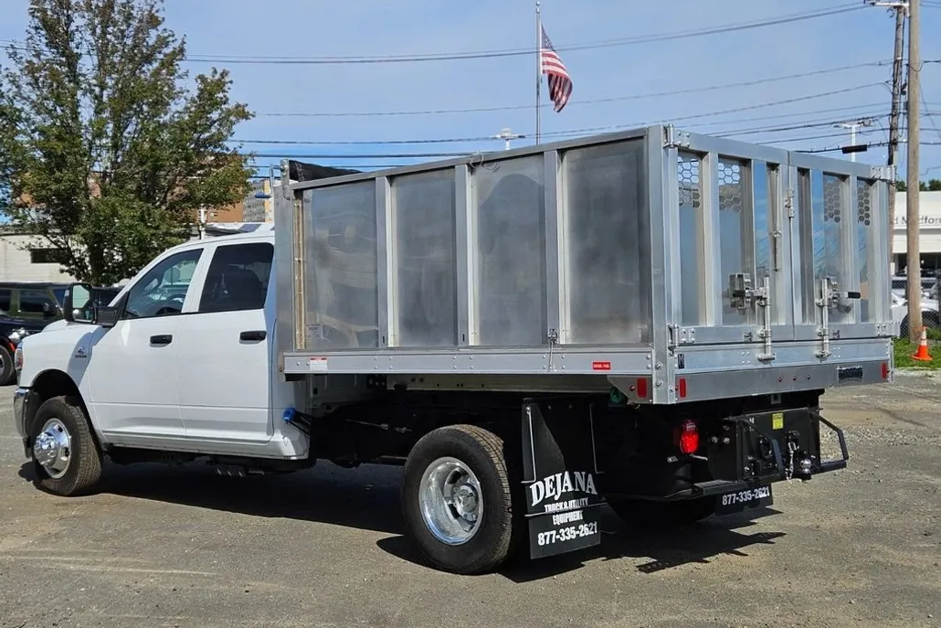2024 Ram 3500 Tradesman photo 1